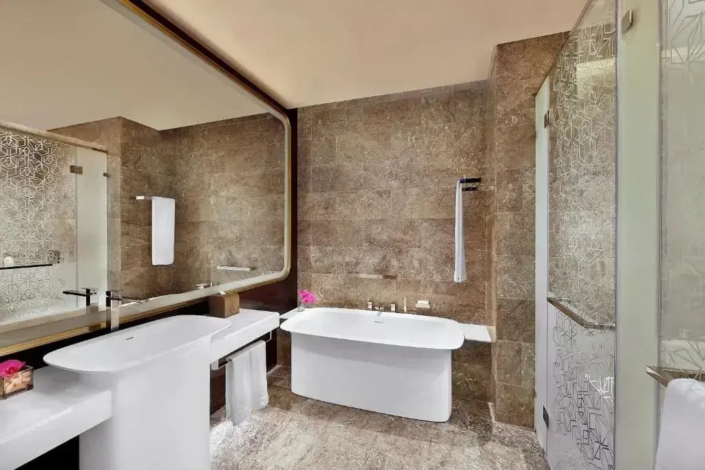 Alrayyan Hotel Doha Curio A Collection By Hilton - photo 7