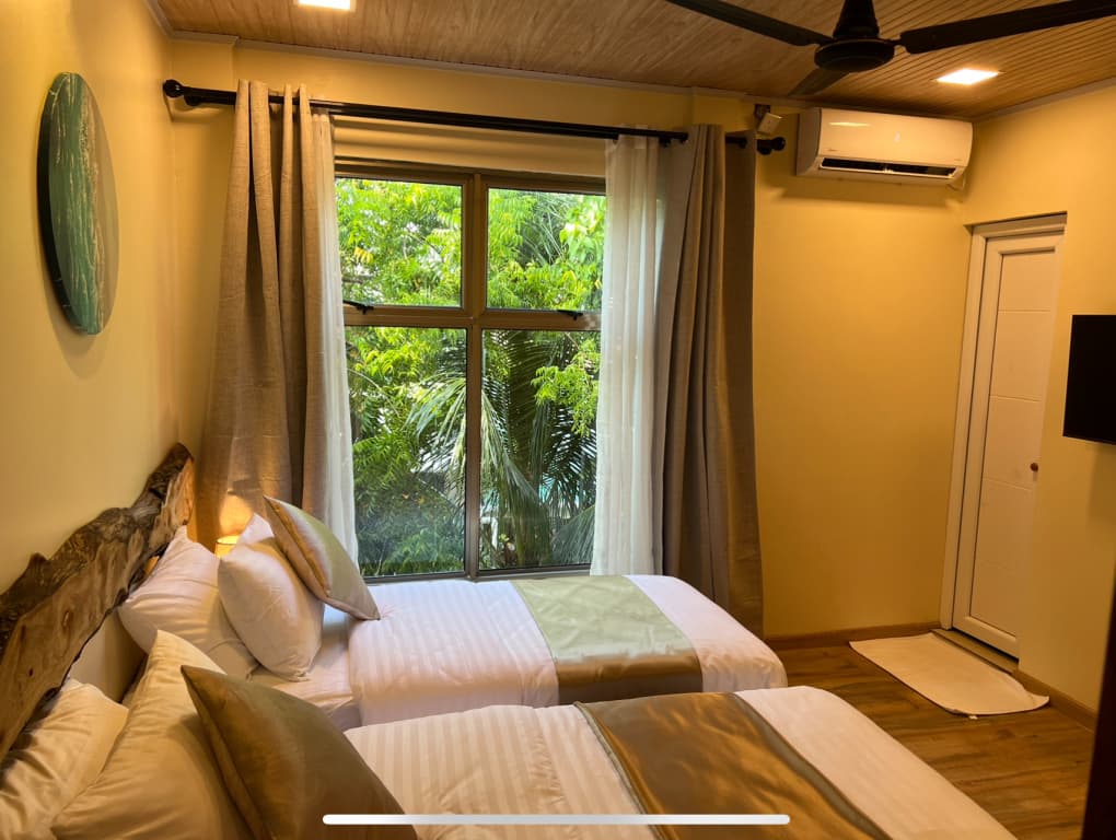 Holiday Home Dhiffushi Hotel - photo 4