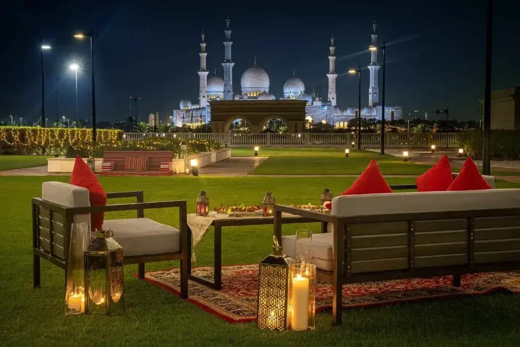 The Ritz-Carlton Abu Dhabi, Grand Canal Hotel - photo 24