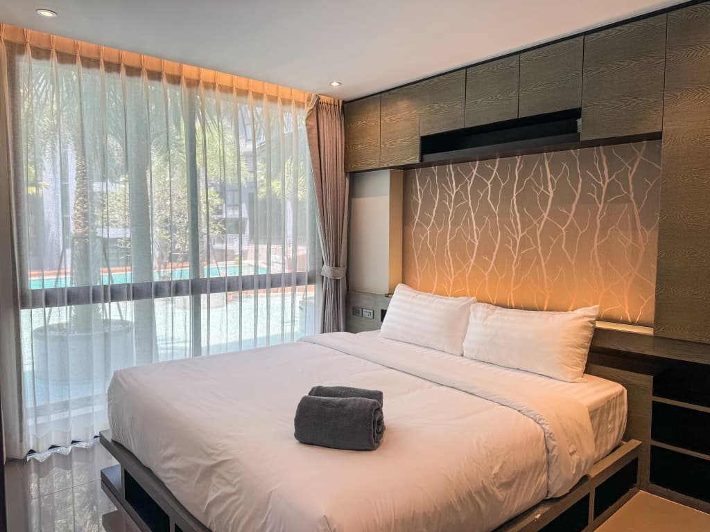 Kamala City Gate 1 Bdr Pool View Flat - photo 2