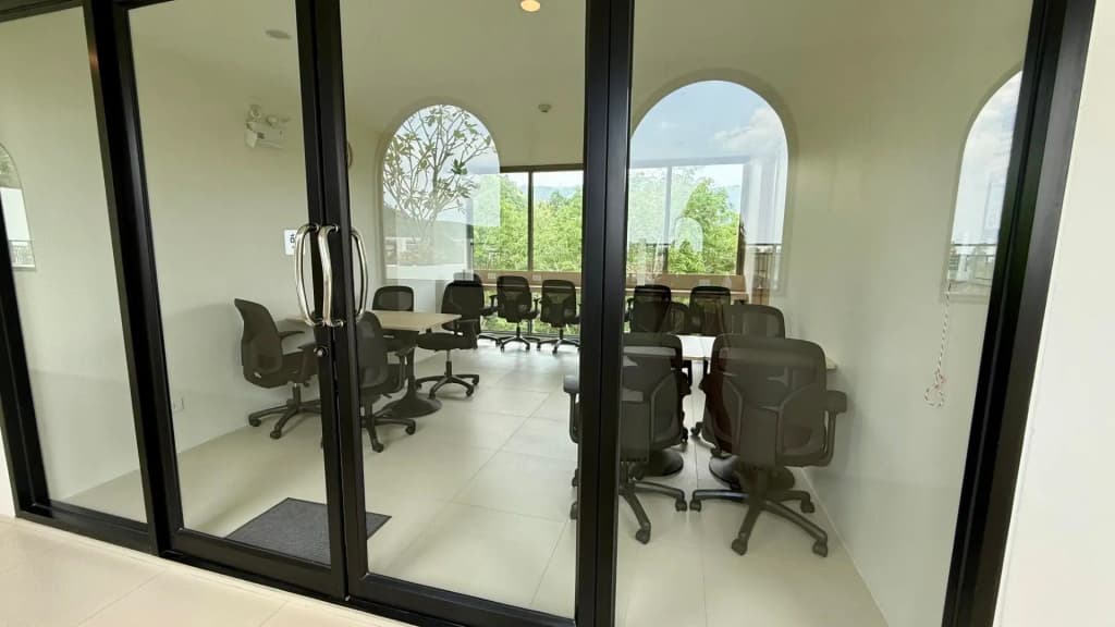 Milaya s Basseynom Ryadom s Morem Flat - photo 42