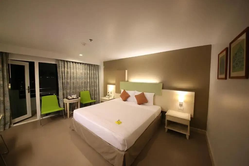 Sunshine Vista Hotel - photo 8