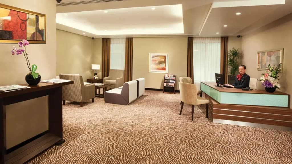 Carlton Downtown Hotel - photo 3