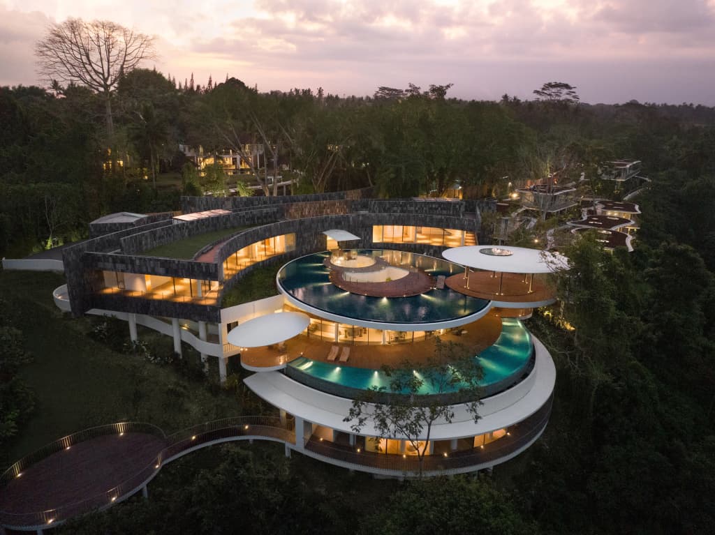 Bumi Kinar Skylight Resort - photo 1