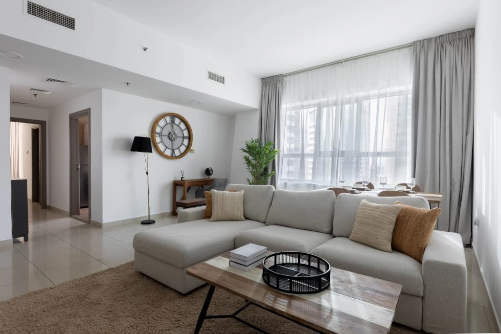 Welcome Home in Armada Tower 3 Apartments - photo 9