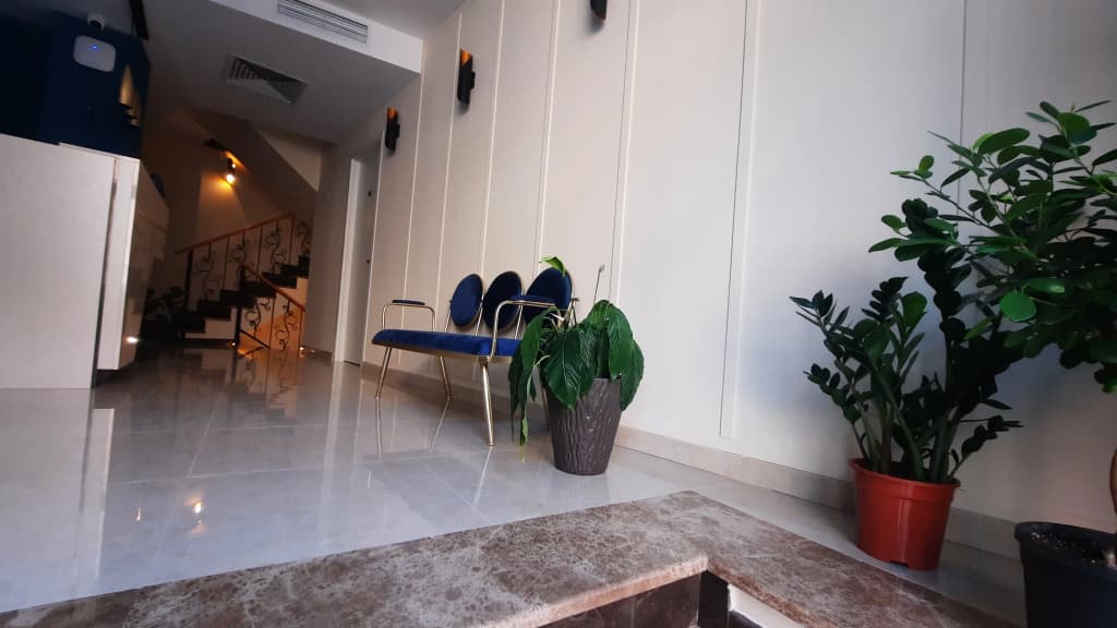 V Centre Avlabari Hotel - photo 3