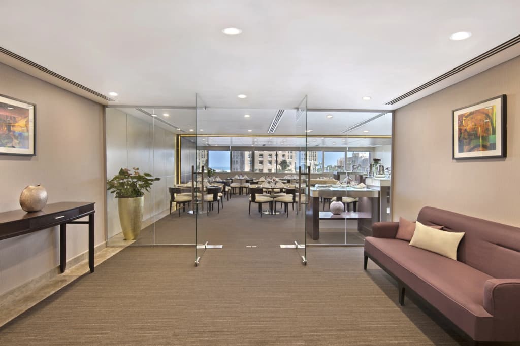 The Curve Hotel - photo 18