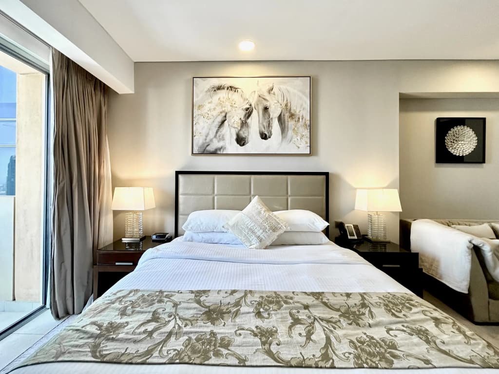 JW Marriott Marina - Lux Studio Apartments - photo 29