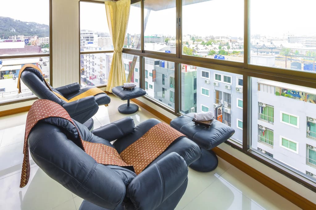 Azhotel Patong Hotel - photo 49