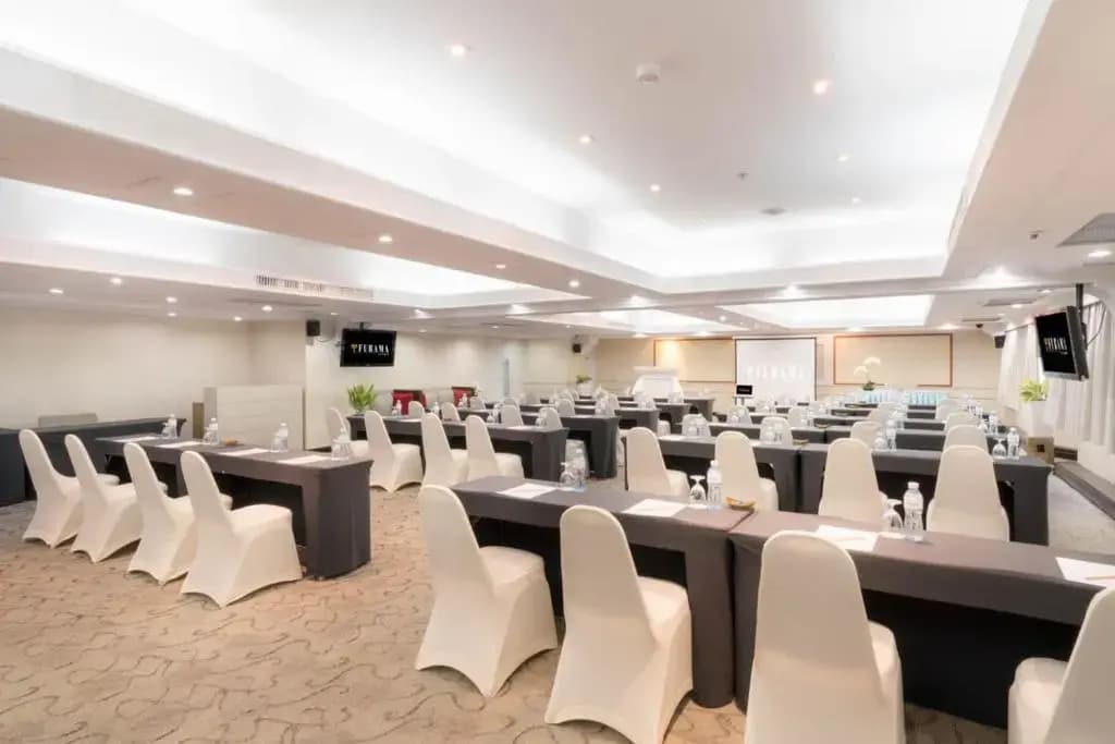 Furama Silom Hotel - photo 35
