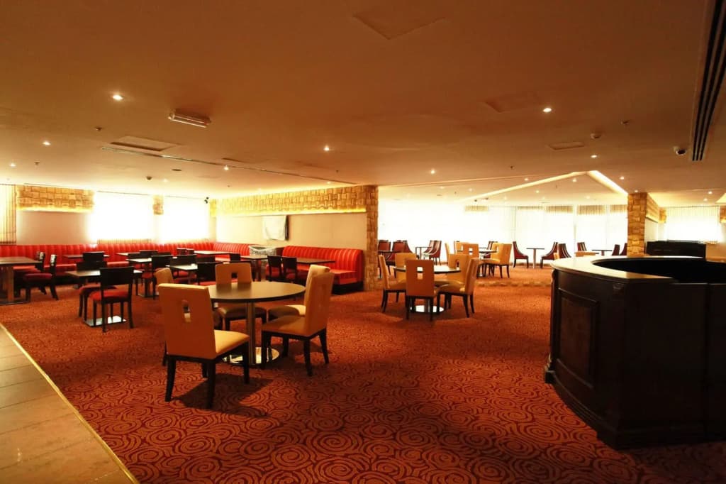 Golden Ocean Hotel - photo 11