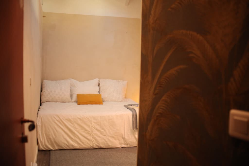 Paris Cosy Studio Pantheon Apartments - photo 10