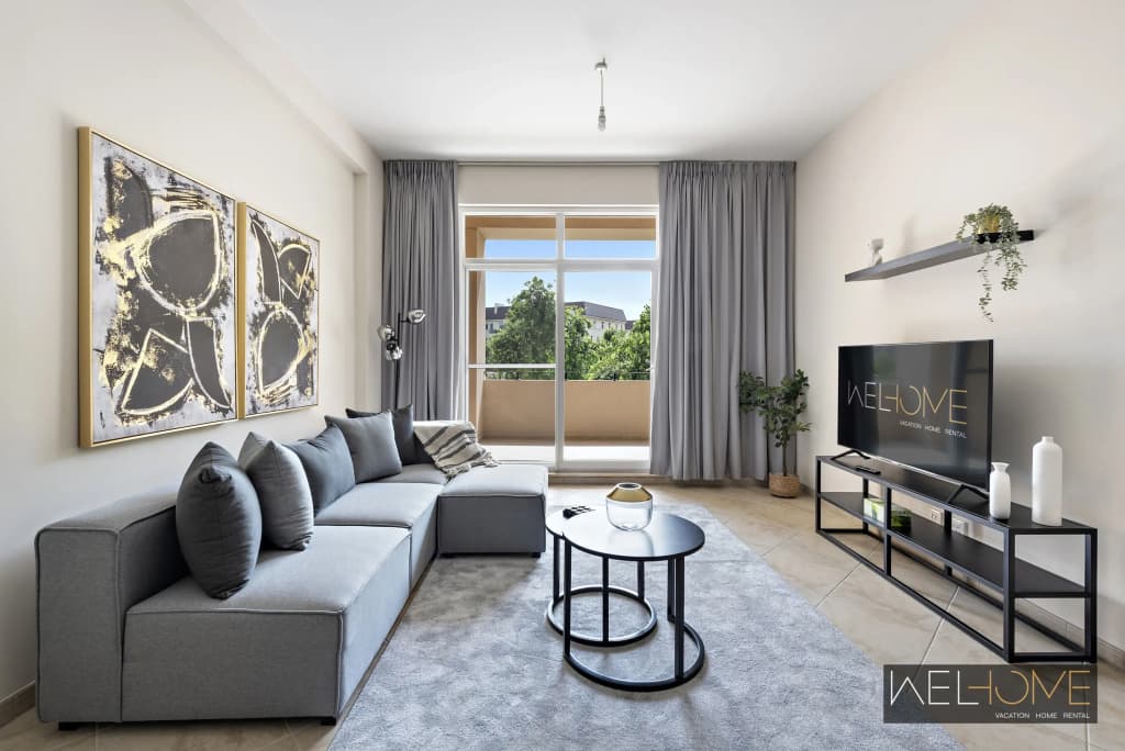 WelHome - Prime Apartment With Balcony Amidst Lively Area Apartments - photo 1