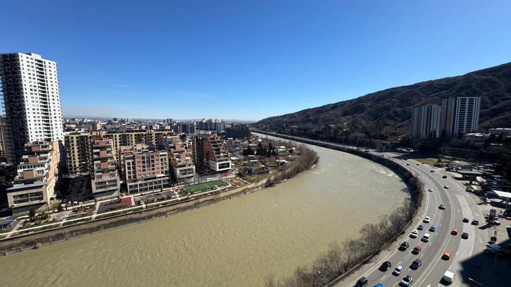 Premium Smart Studio with River View Apartments - photo 14