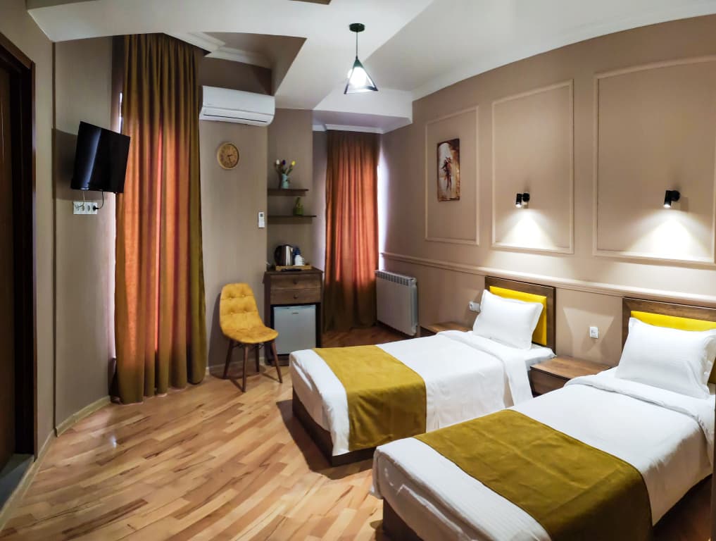 Hugo Boutique Hotel - photo 13