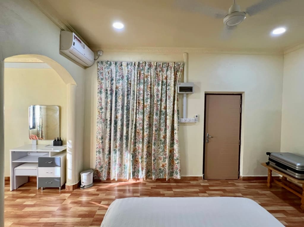 Vacation Home And Camping In Picnic Islands Apartments - photo 3