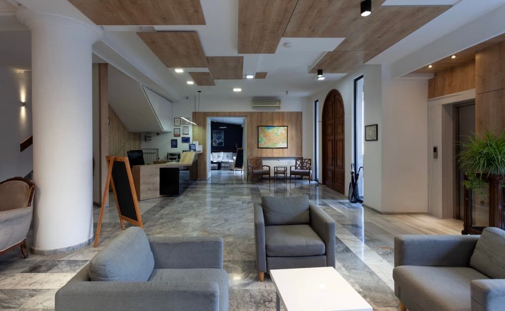 Alliance Hotel - photo 26