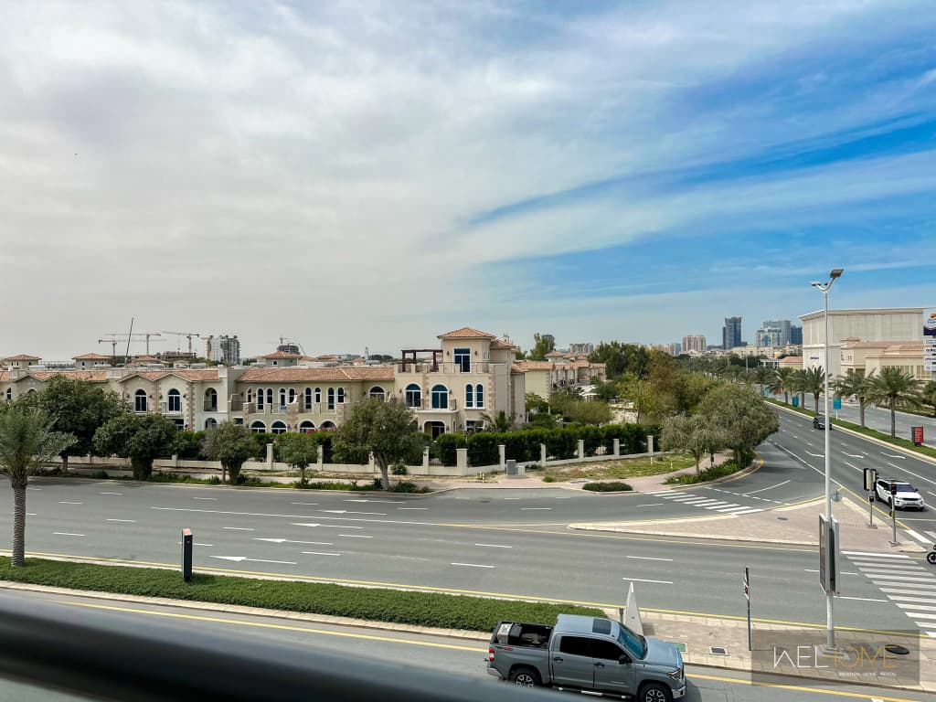WelHome - Prime 1BR Apartment at Oia Residence, Apartments - photo 15