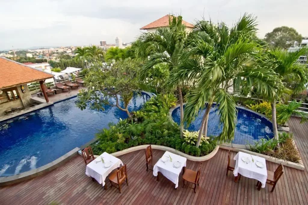 Sunshine Vista Hotel - photo 3
