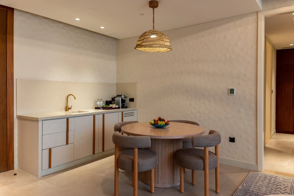 ERTH Abu Dhabi Hotel - photo 11