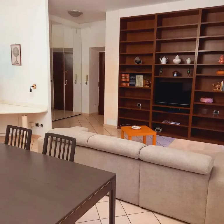 Monteverde Apartments - photo 2