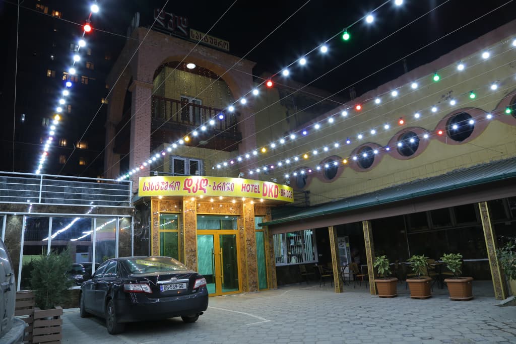DKD-Bridge Hotel - photo 3
