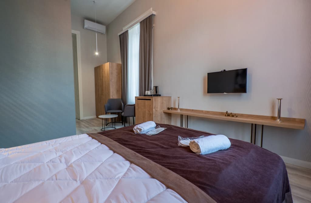History Mini-Hotel - main photo