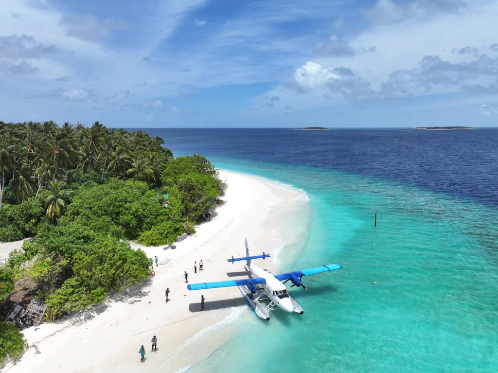 Wings by Hawks Kamadhoo Baa Atoll Hotel - photo 7