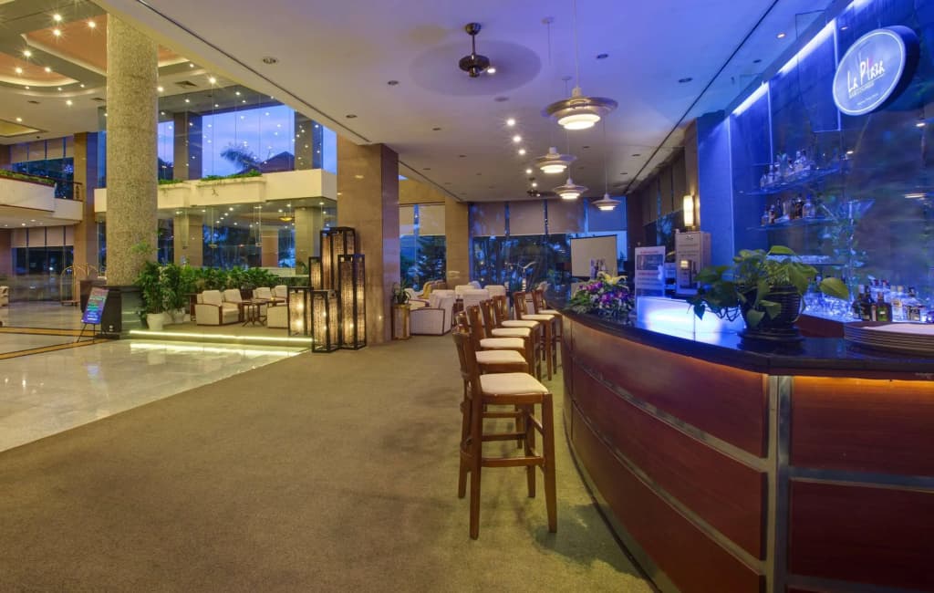 Halong Plaza Hotel - photo 2