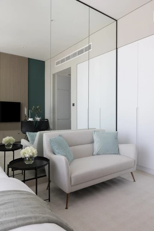 Spacious Studio Westwood Apartments - photo 2