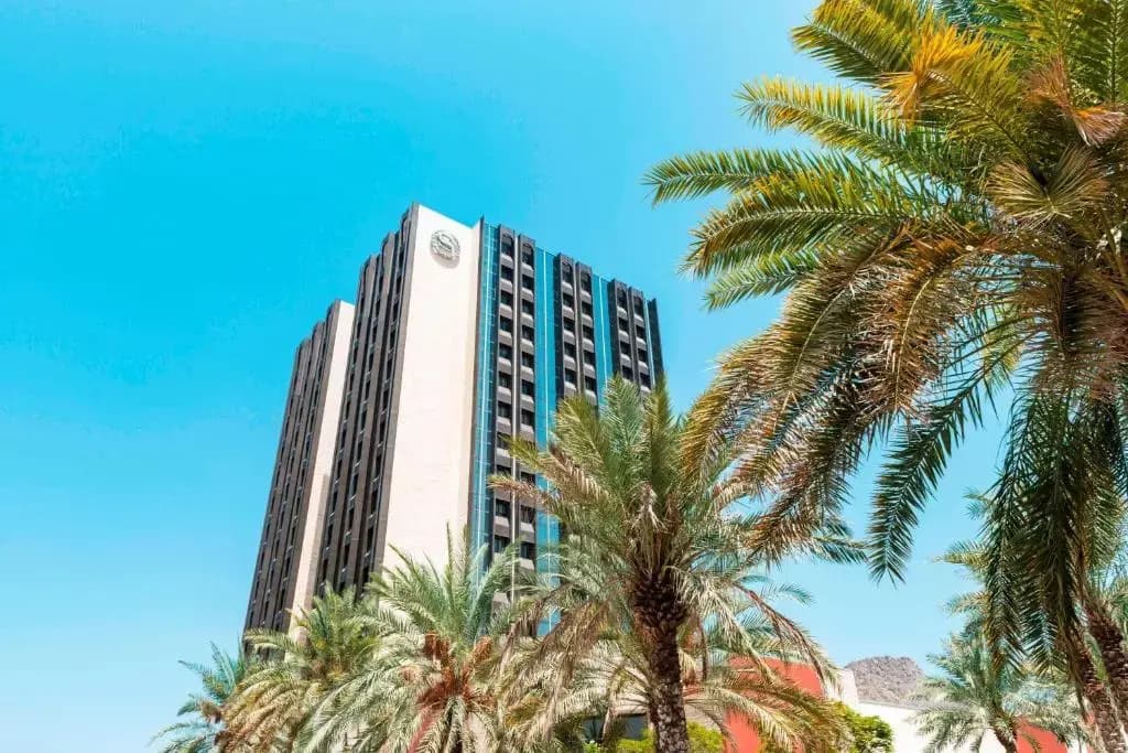 Sheraton Oman Hotel - photo 7