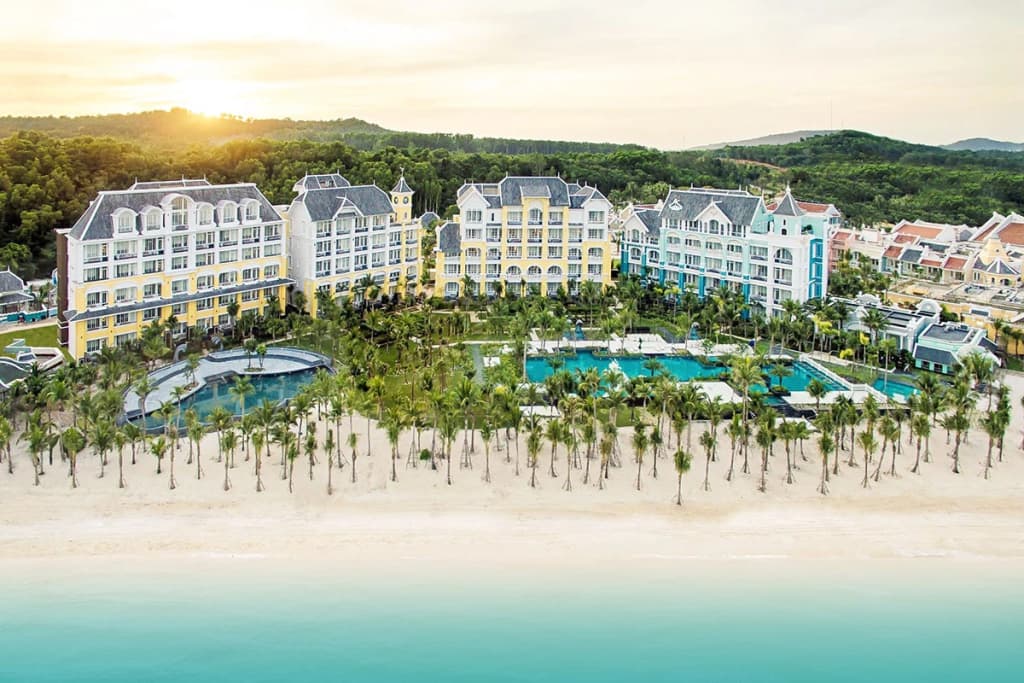 Resort JW Marriott Phu Quoc Emerald Bay Resort & Spa Hotel - photo 4