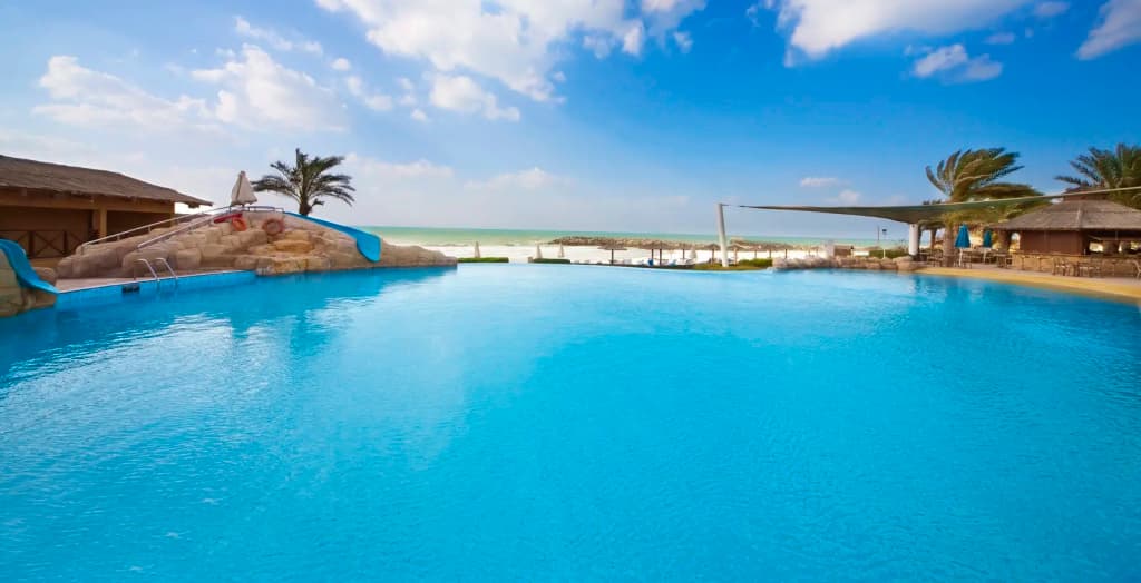 Coral Beach Resort Sharjah Hotel - photo 4