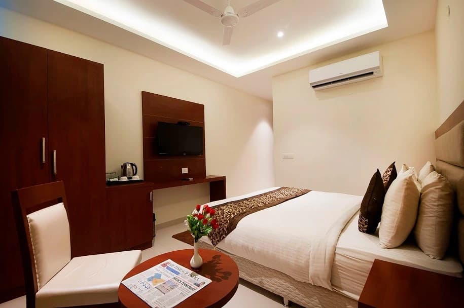 Z Suite Hotel - photo 8