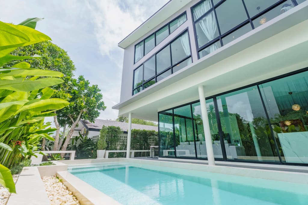 Harmony Chic 3Br Retreat with Pool near Beaches Villa - photo 1