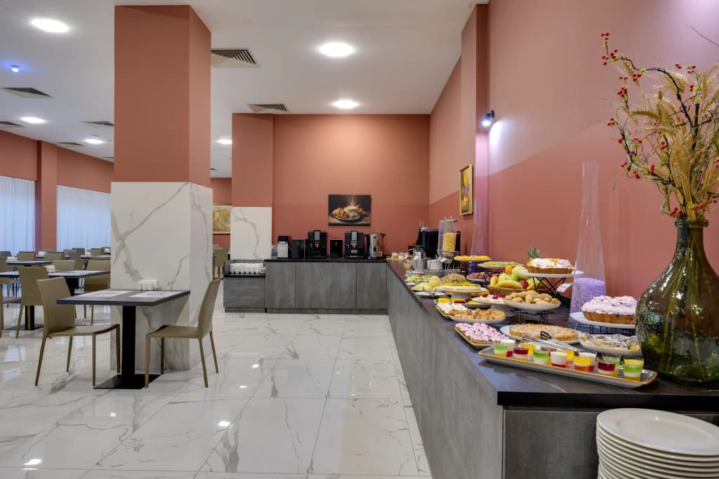 Hotel Pine Astoria - photo 10