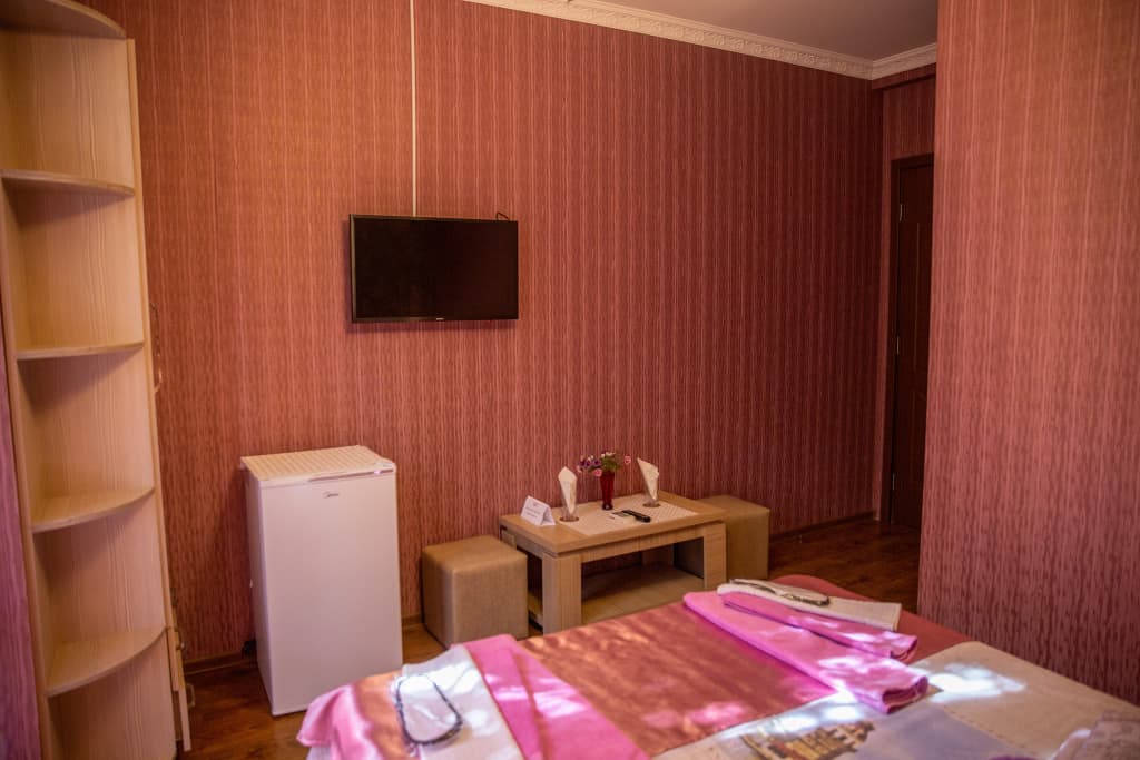 Family Kolorit Old Tbilisi Hotel - photo 13