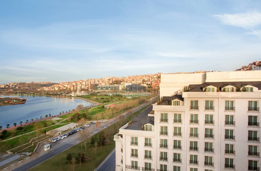 Lazzoni Hotel - photo 2