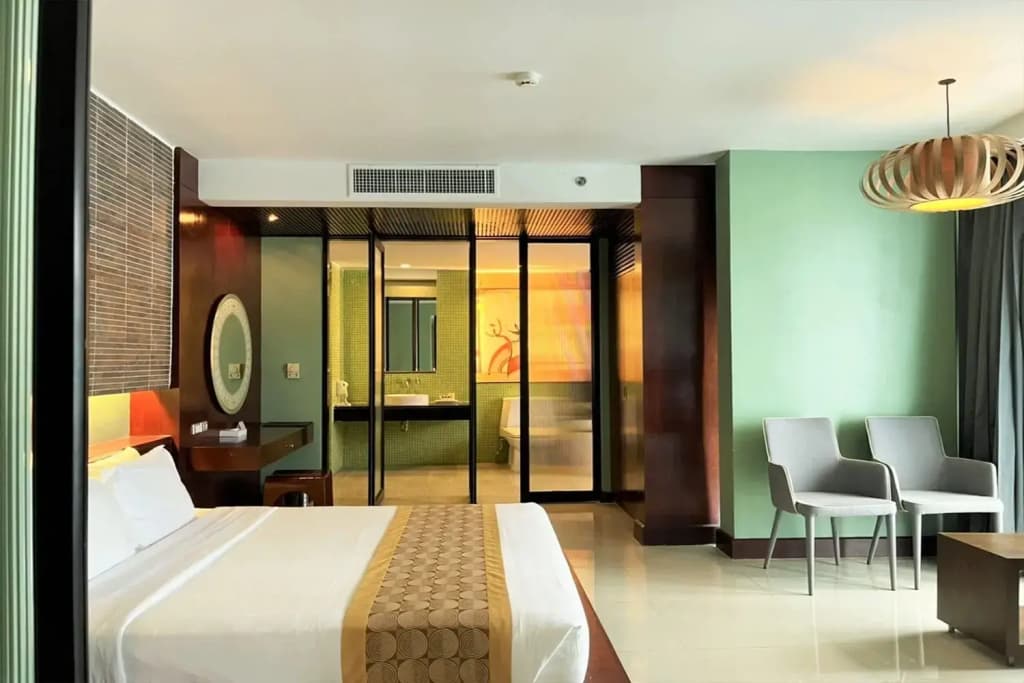 Long Beach Garden Hotel & Pavilions - photo 30