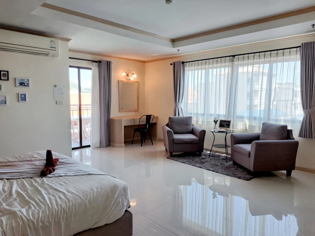 Thipurai City Hotel - photo 6
