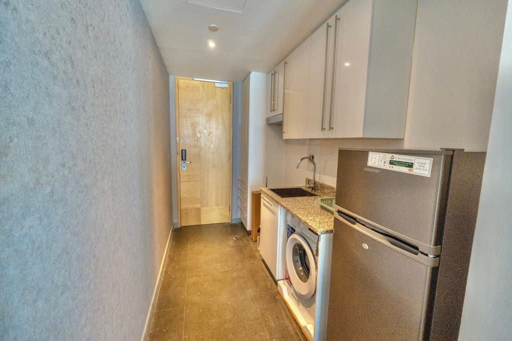 Luxury Vacation Home Nr Metro DWTC Apartments - photo 8