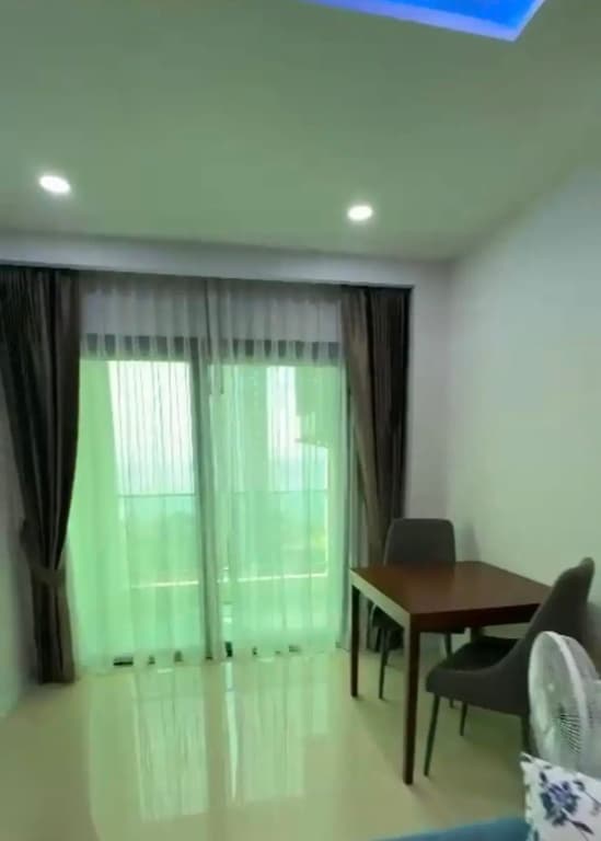 Dusit Grand Condo View Apartment - photo 20