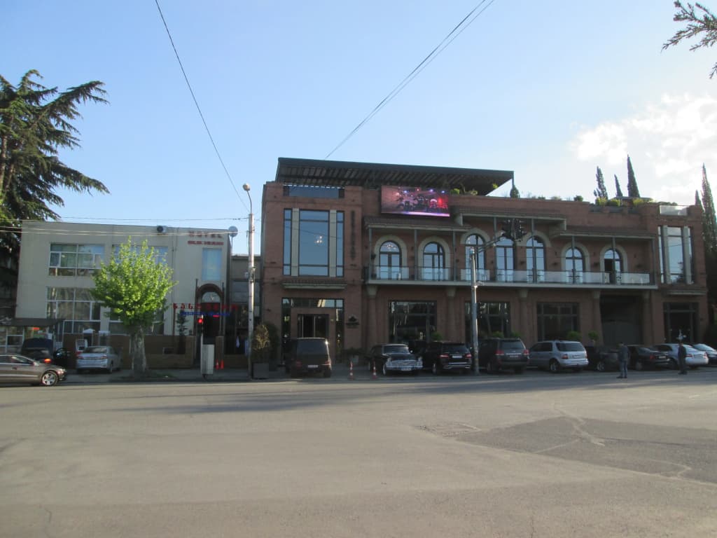 Old Isani Hotel - main photo