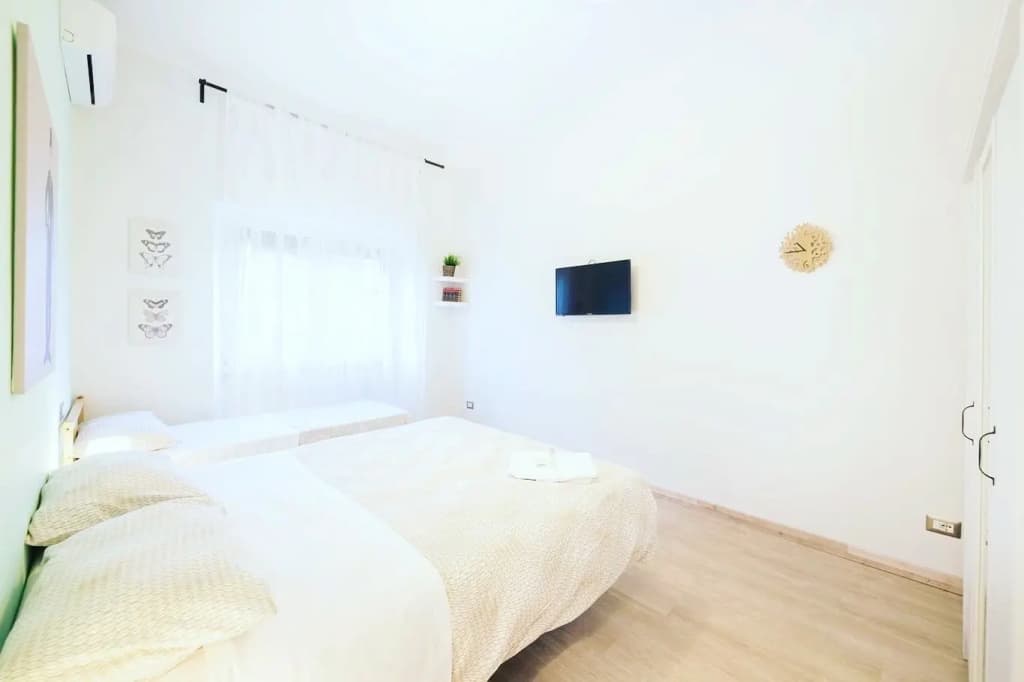 Mini hotel The Place to Be & B - photo 5