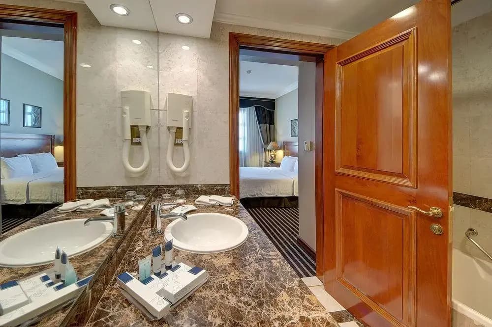 Ascot Hotel - photo 21