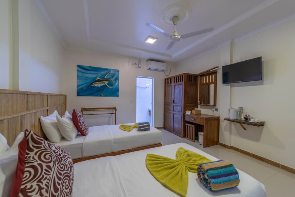 Kamadhoo Inn Guest House - photo 9