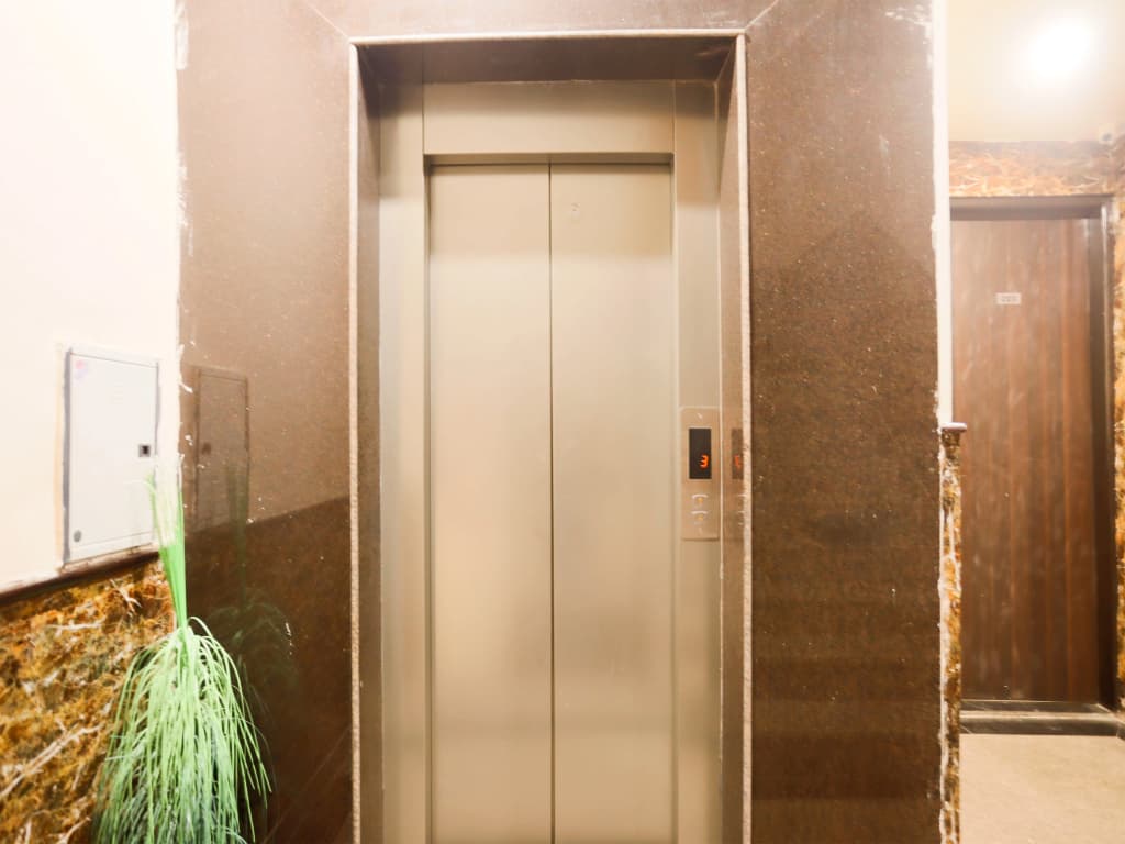 Luxury Stay Hotel - photo 21