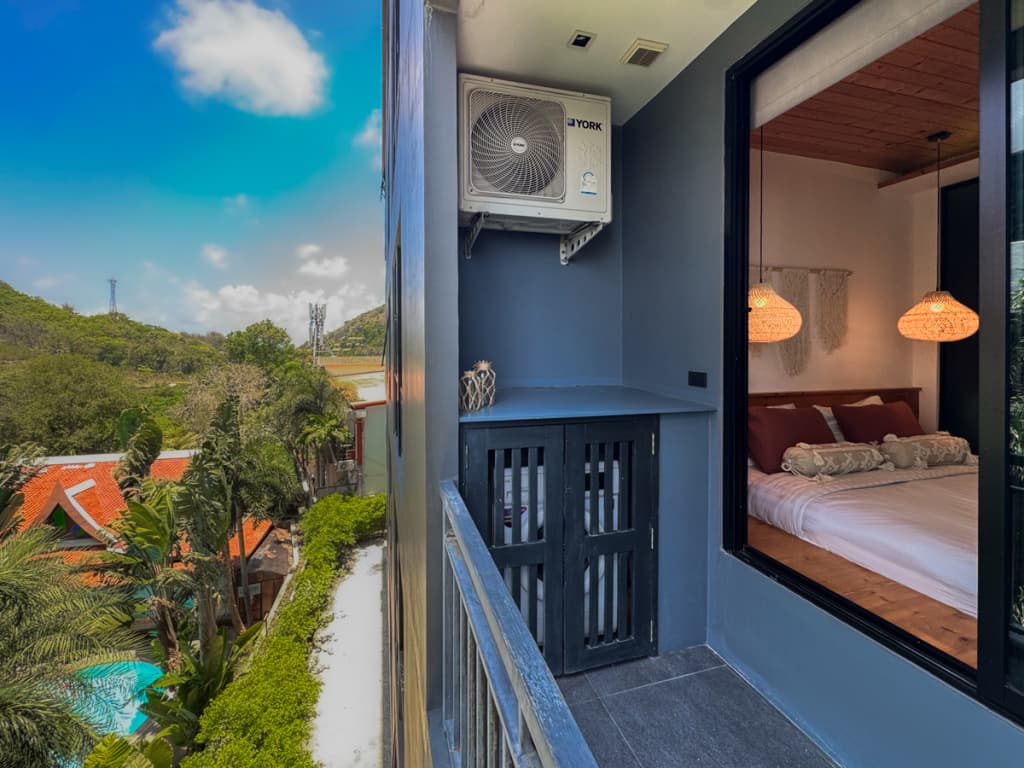 Cozy Design Studio by NaiHarn Beach & Lake ReLife Flat - photo 18