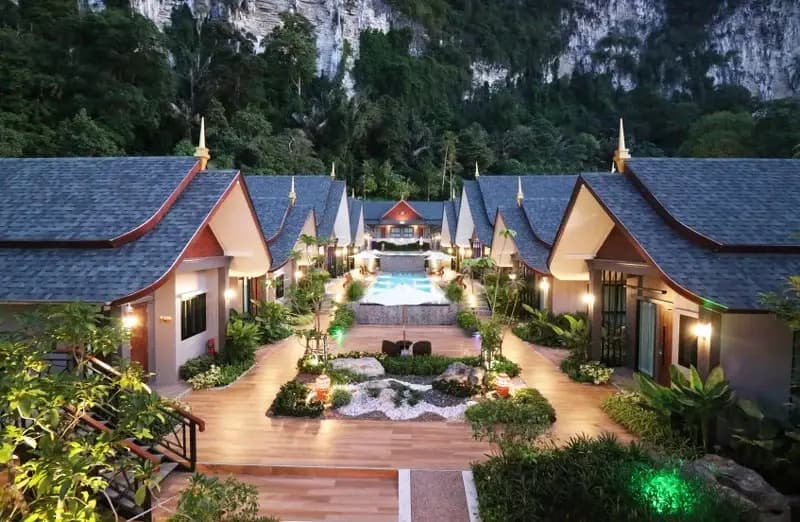 The Scene Cliff View Villas Hotel - photo 38