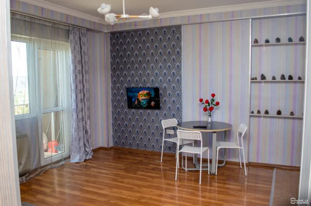 Golden House - photo 2